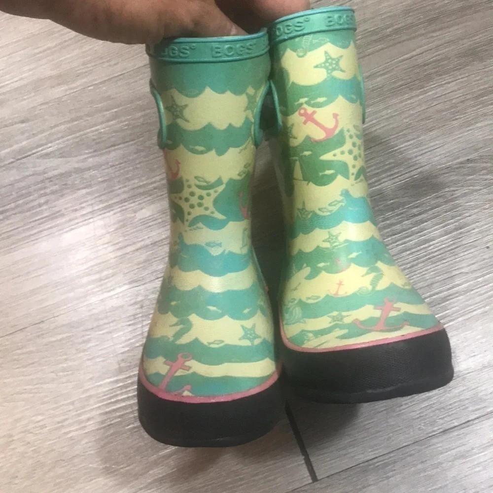 BOGS Ocean Print Pale Yellow & Blue/green Rain Boots size infant‎ 8